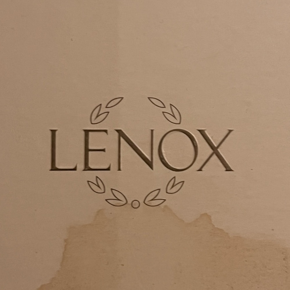 Lenox Cream Art & Decals Wall Decor